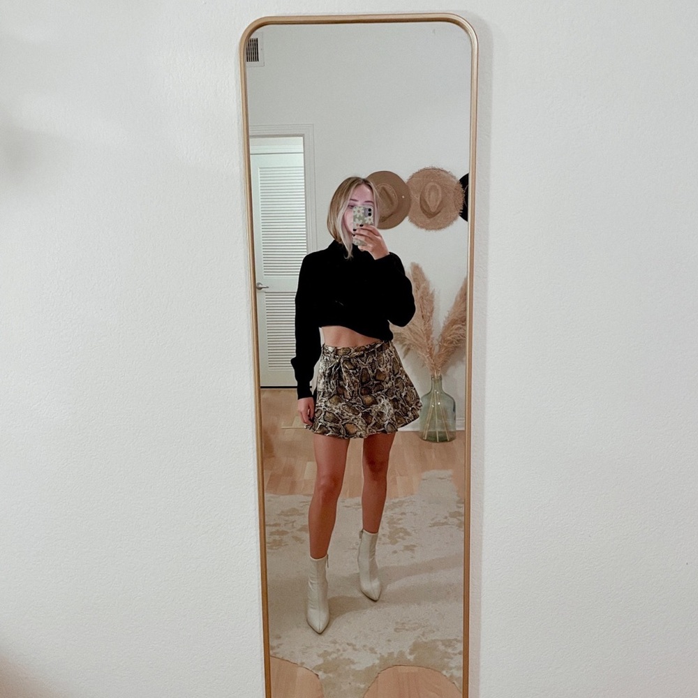 ZARA Satin snake pattern SKORT